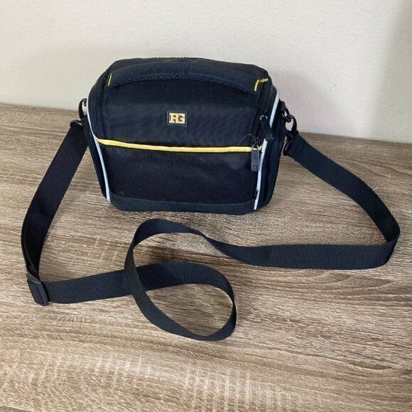 Ruggard Onyx VSY-125B Camera Bag Compact Camcorder Shoulder Carry Case - Picture 5 of 8
